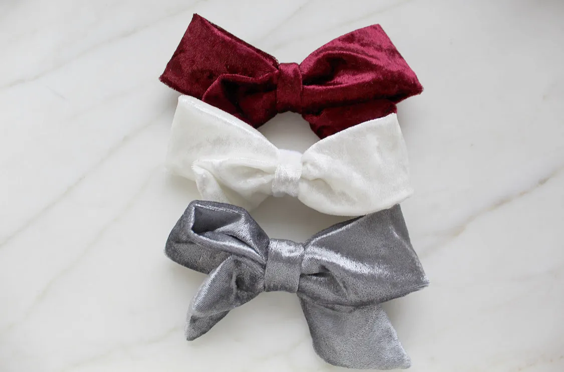 Catherine of Siena Bow Set