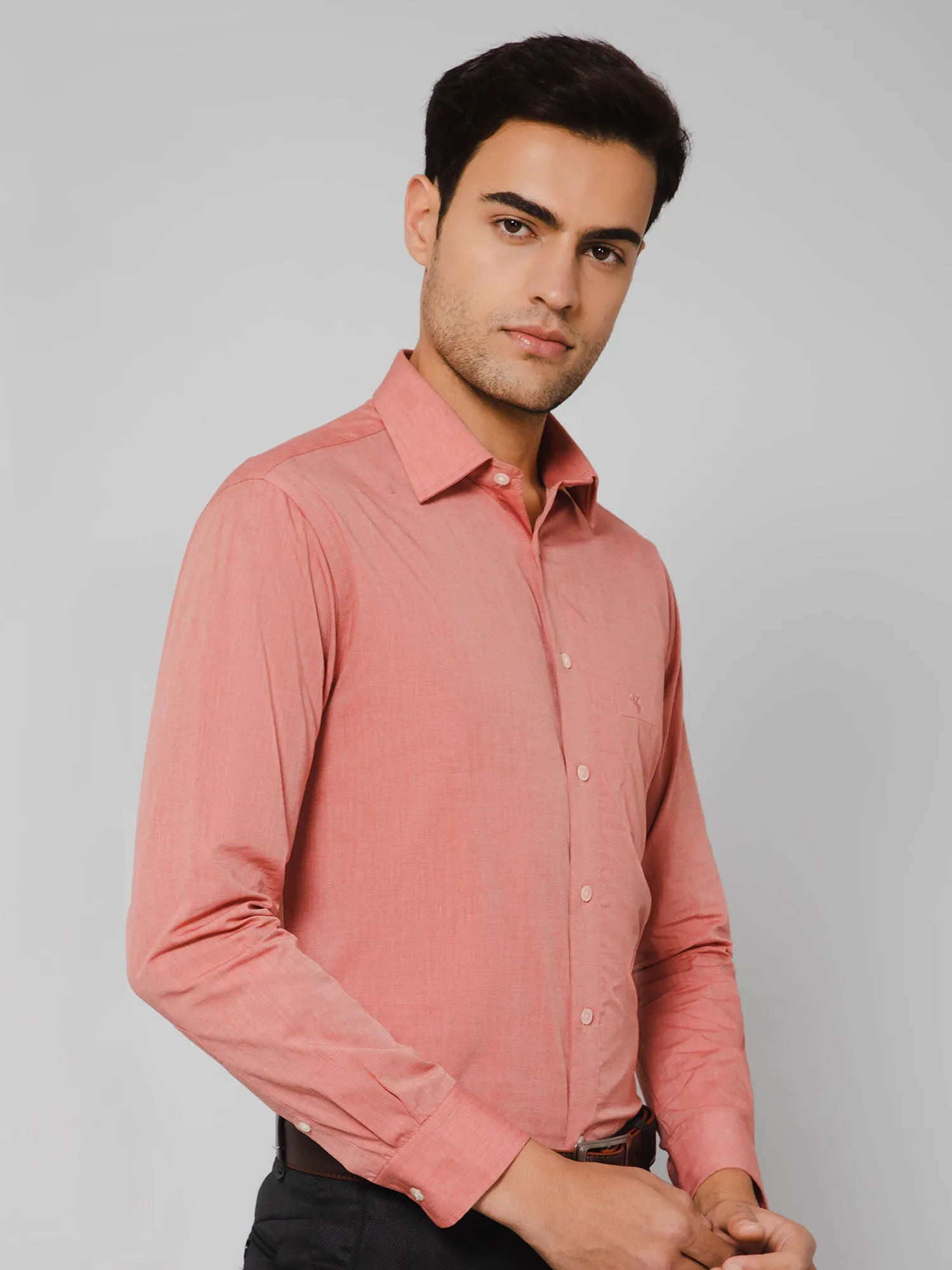 Men Red Cotton Blend Solid Full Sleeves Regular Fit Formal Shirt with Pocket