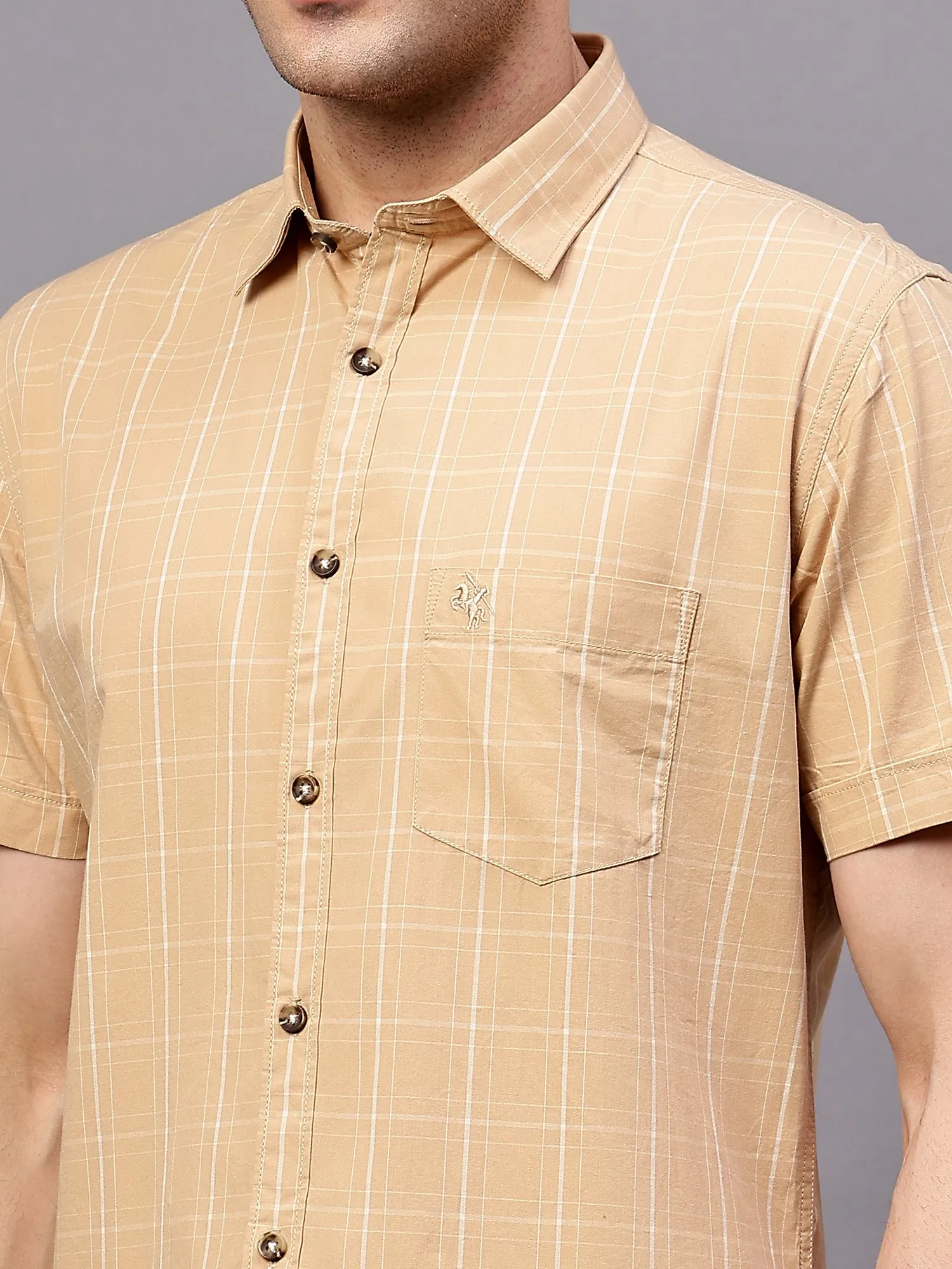 Men's Beige Casual Medium Checks Half sleeve Shirt