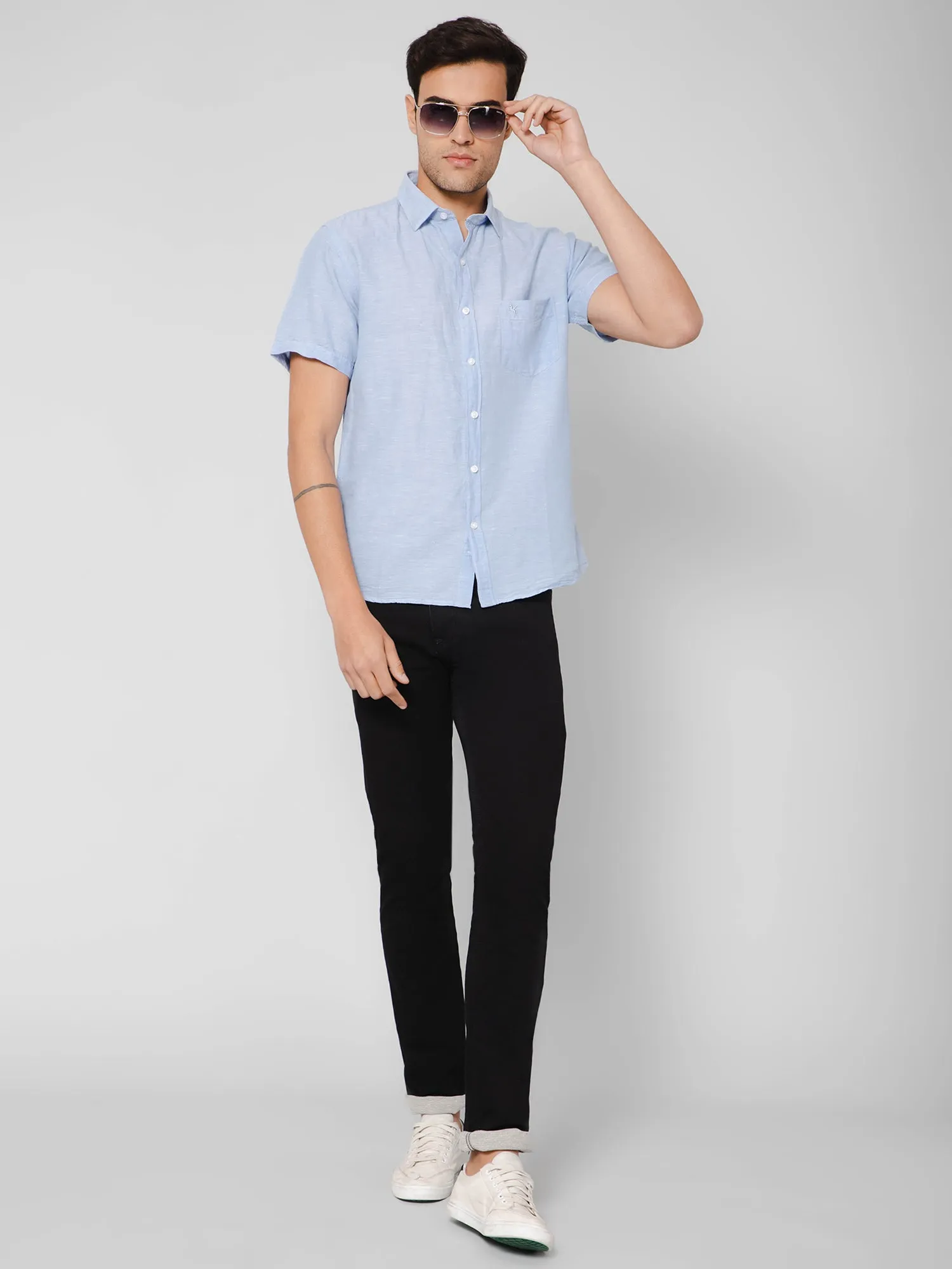 Men's Sky Blue Casual Plain Half Sleeve Shirt