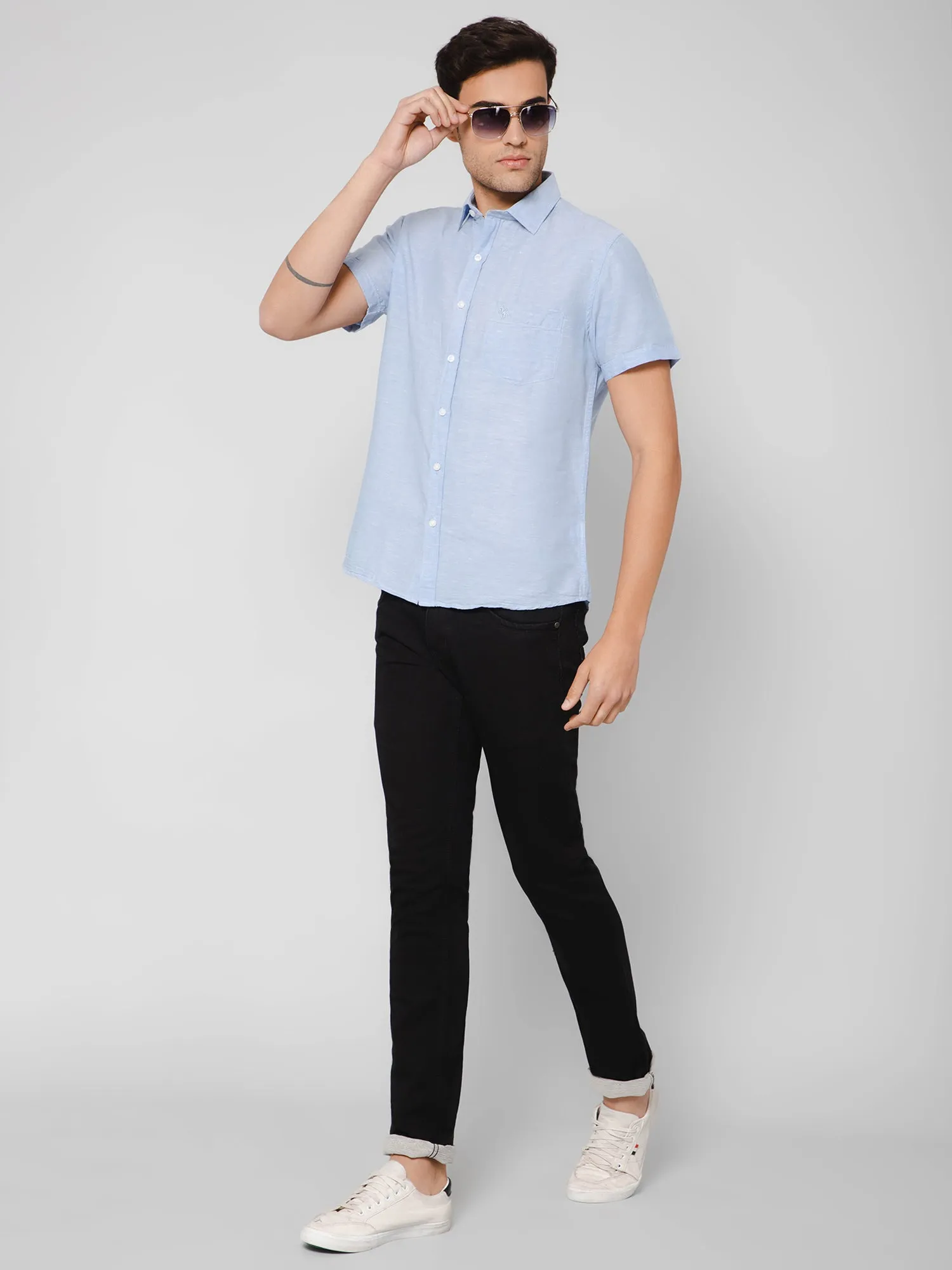 Men's Sky Blue Casual Plain Half Sleeve Shirt