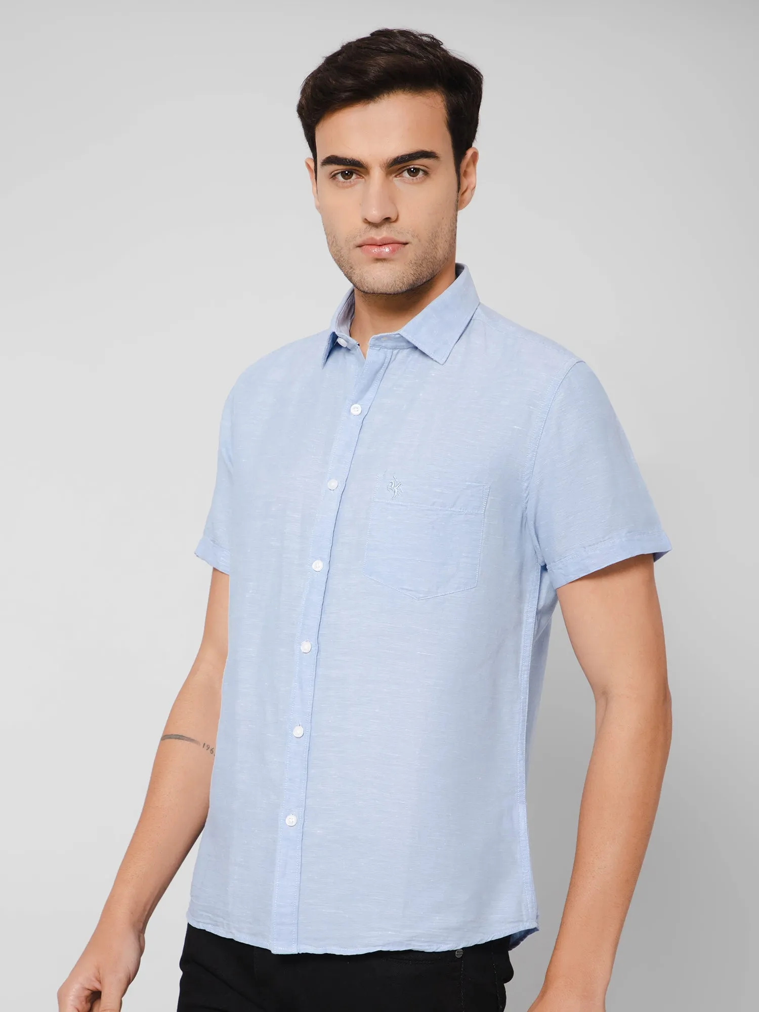 Men's Sky Blue Casual Plain Half Sleeve Shirt