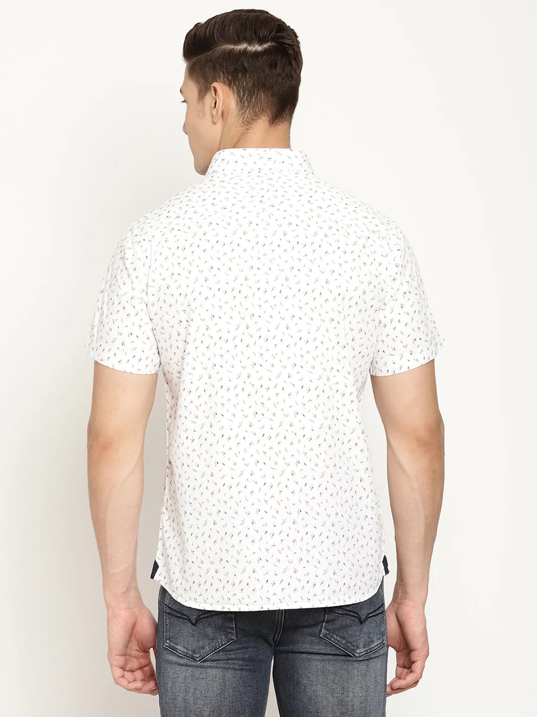 Men's White Casual Floral Print Half Sleeve Shirt