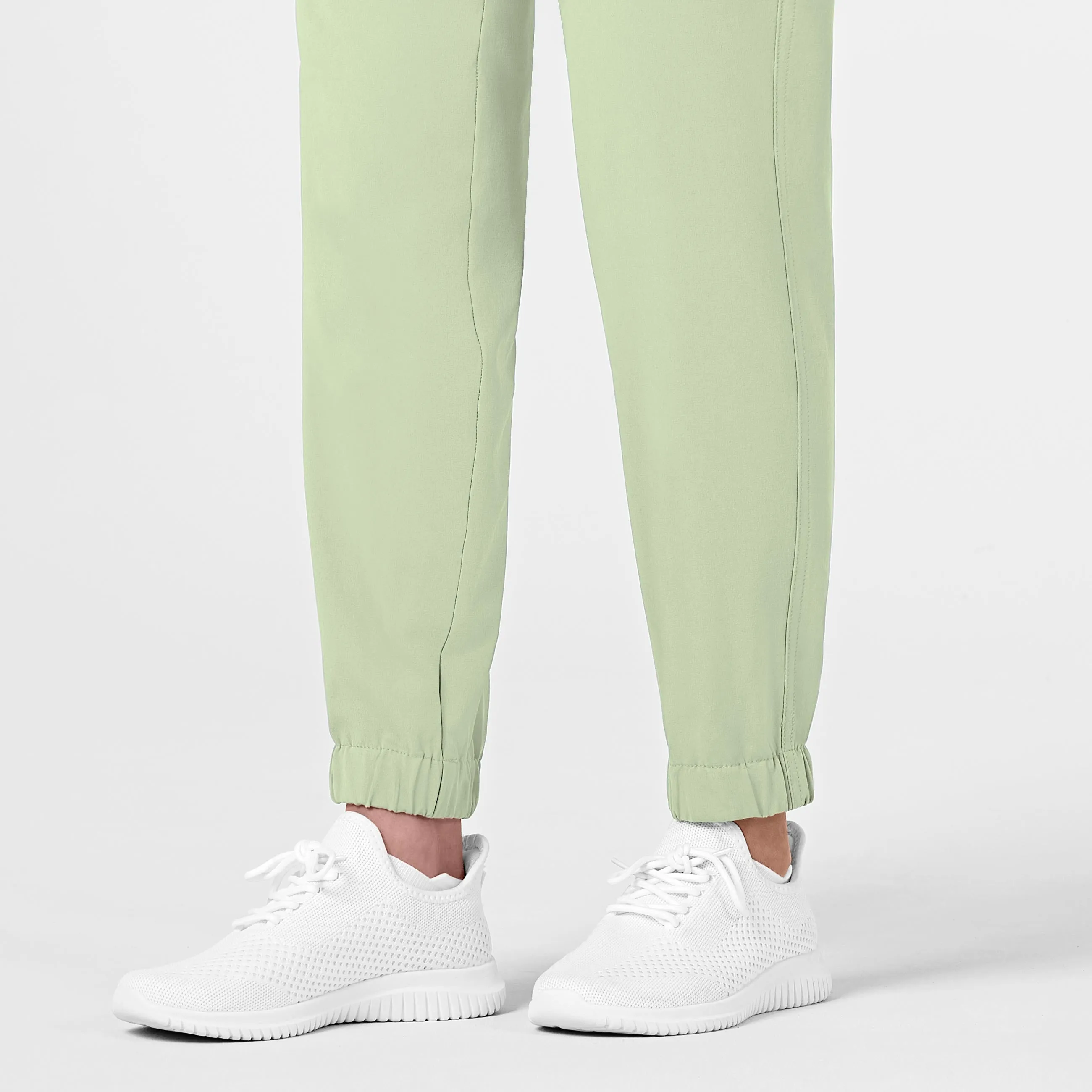 RENEW Women's Jogger Scrub Pant - Fresh Mint