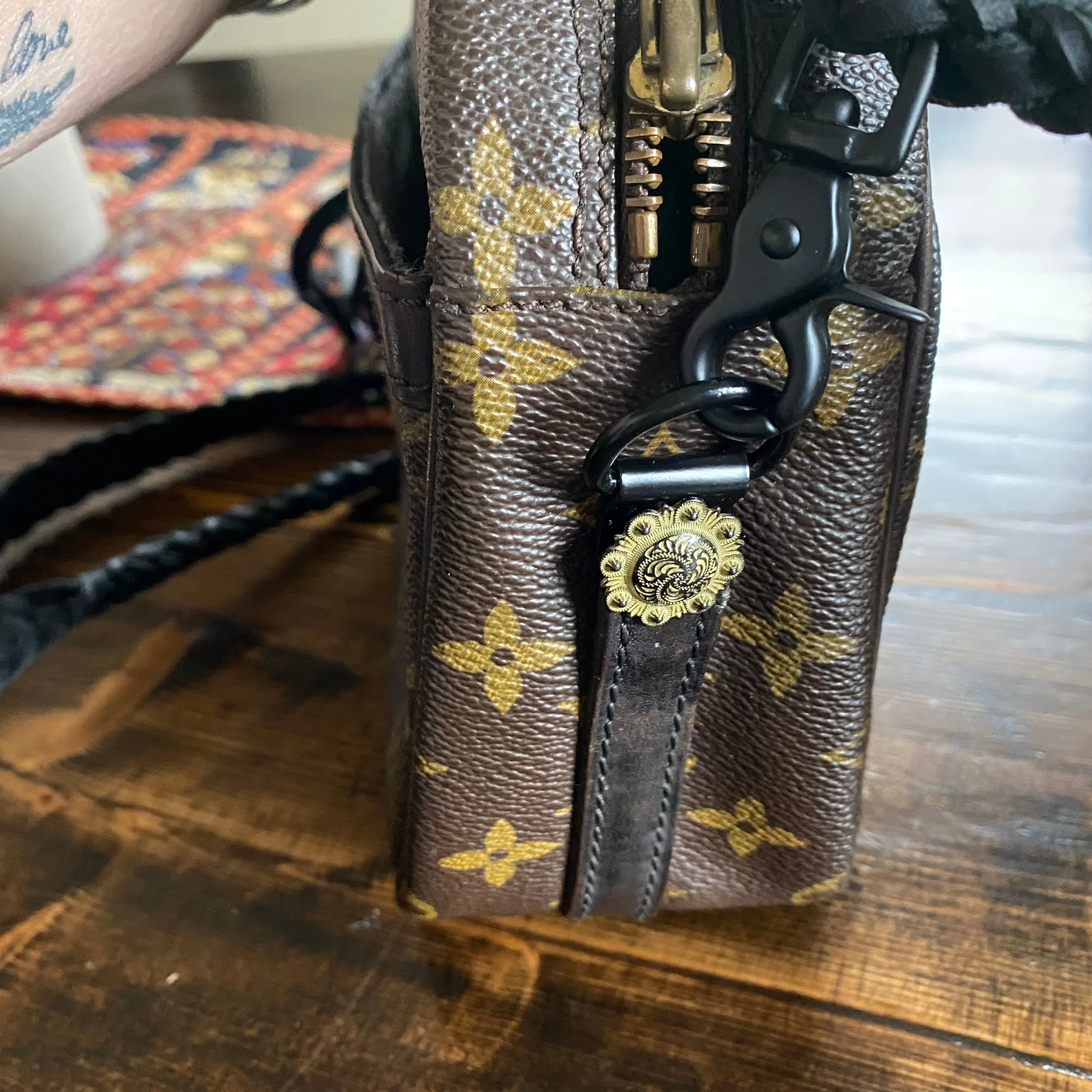 The Cockatiel - Vintage Monogram in Black Crossbody